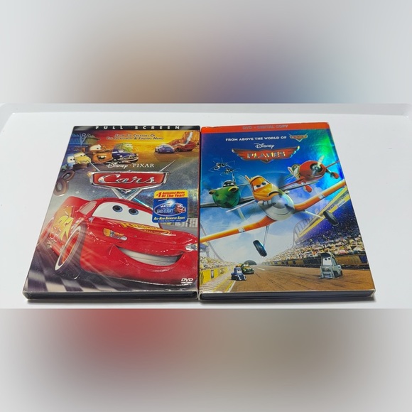 Disney’s Cars & Planes Bundle. Includes Cars Fullscreen & Planes - Picture 1 of 4